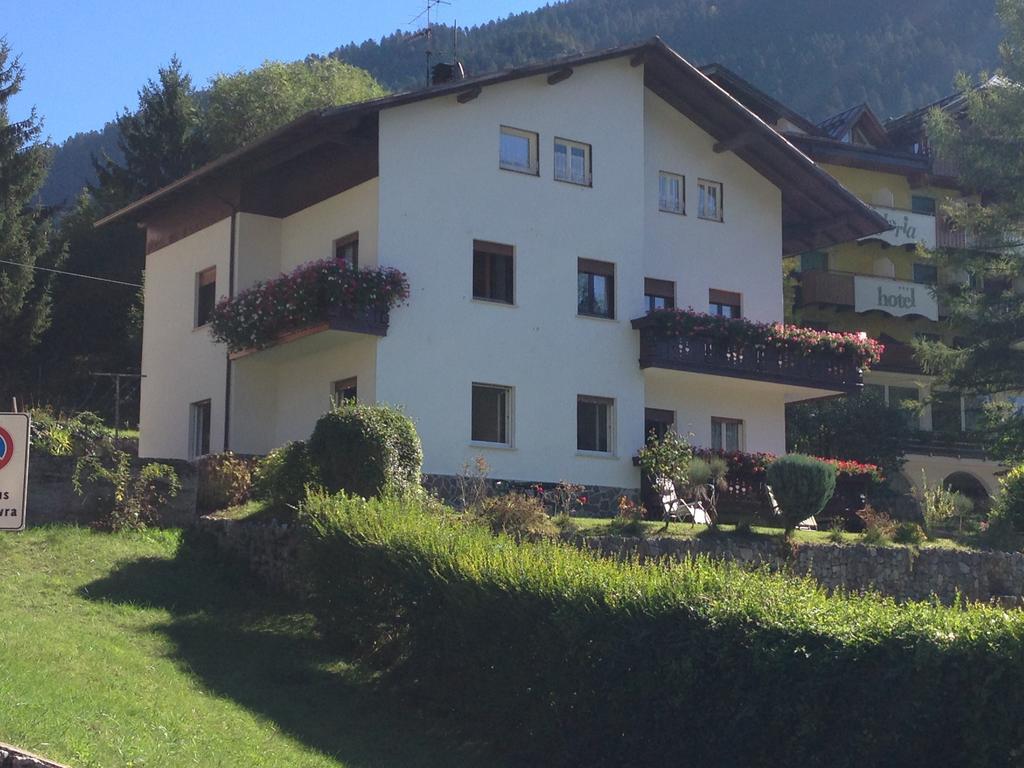 Villa Ginestra Molveno Room photo